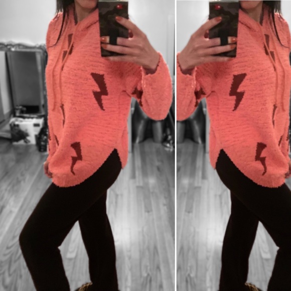 NWT⚡️Cozy Pullover Hoodie Medium Pink Long Sleeve Lightning Bolt Teddy Fuzzy - Picture 4 of 16